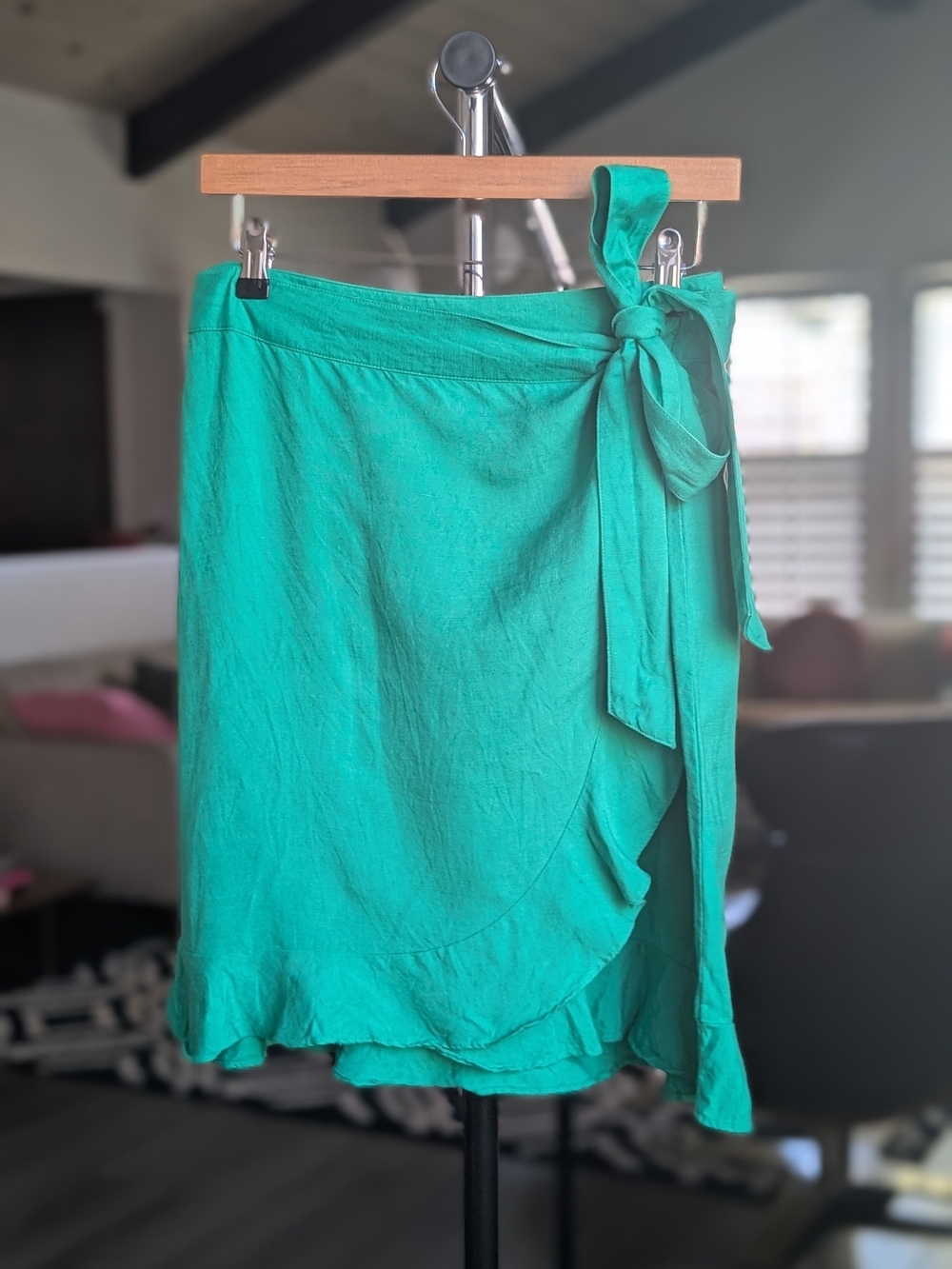 LOFT Kelly Green Wrap Mini Skirt with Side Tie Size 10
